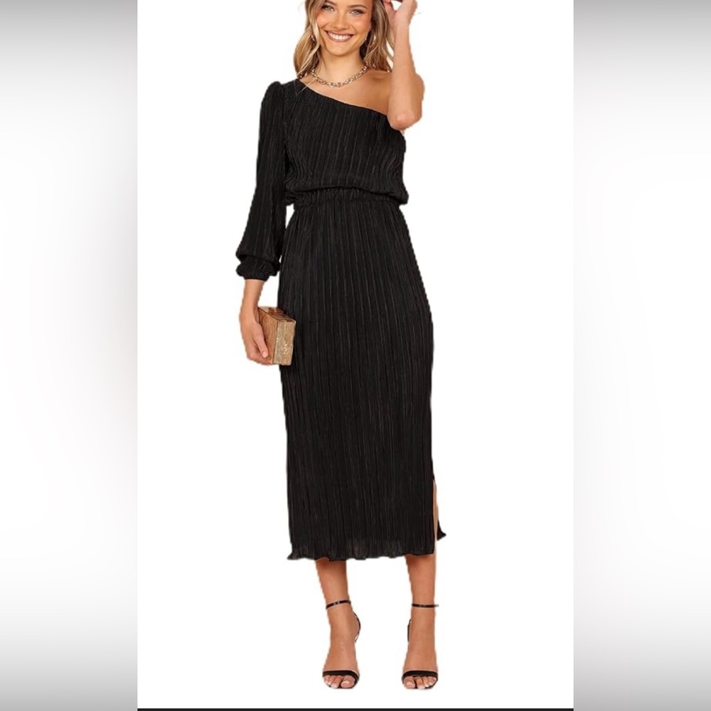 Petal & Pup Black One Shoulder Dress